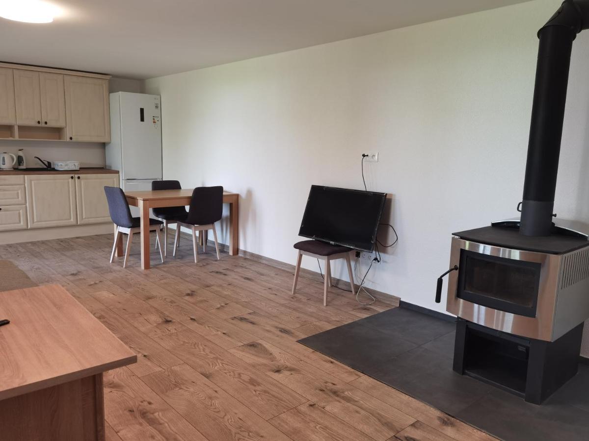 Appartamento Sunset House Piestany Cervena Veza Banka Esterno foto